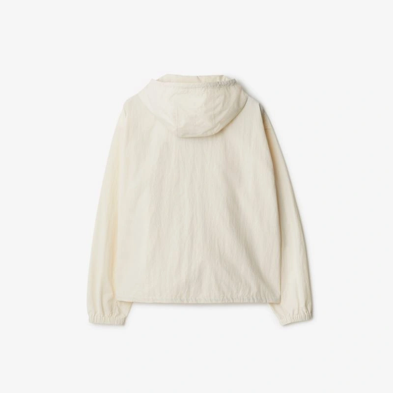 Burberry Outwear Trendsetting 104289