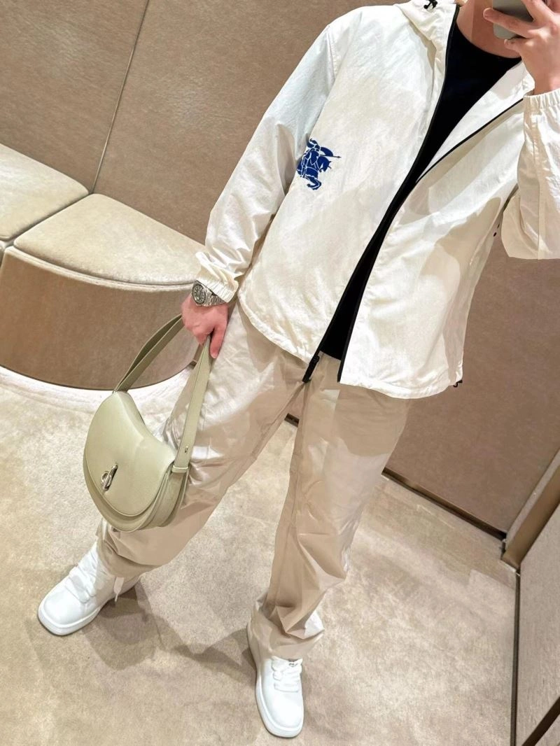 Burberry Outwear TravelReady 104287