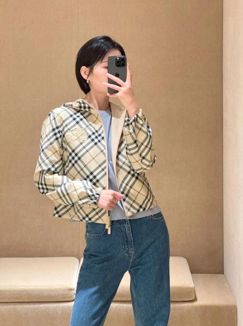 Burberry Outwear Practical 104286