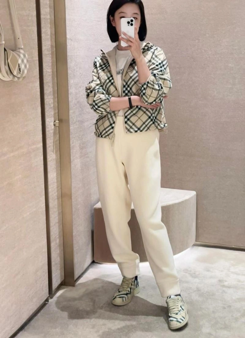 Burberry Outwear Practical 104286