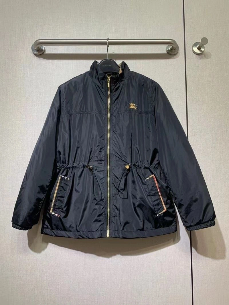 Burberry Outwear Chic 104276