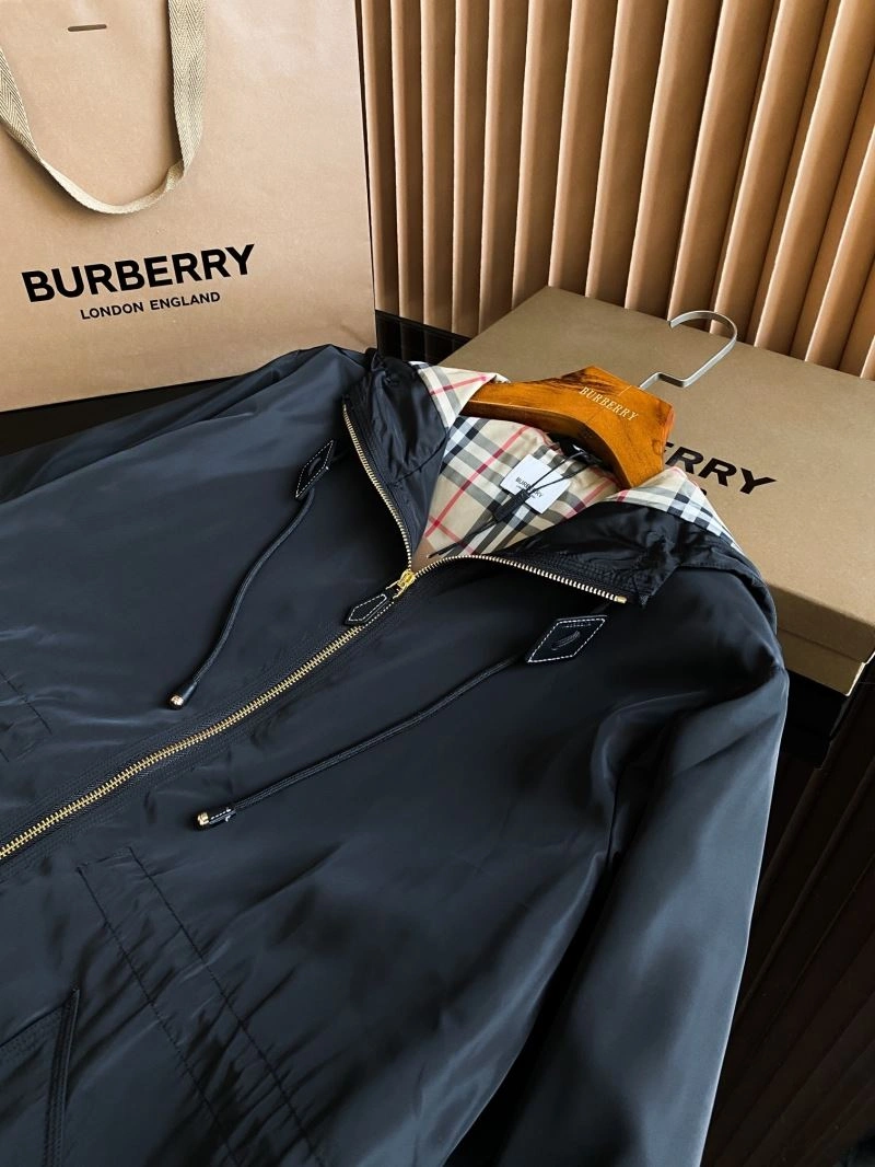 Burberry Outwear Refined 104264