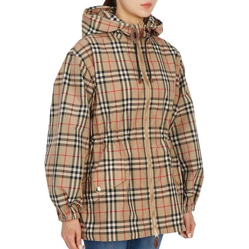 Burberry Outwear Versatile 104263