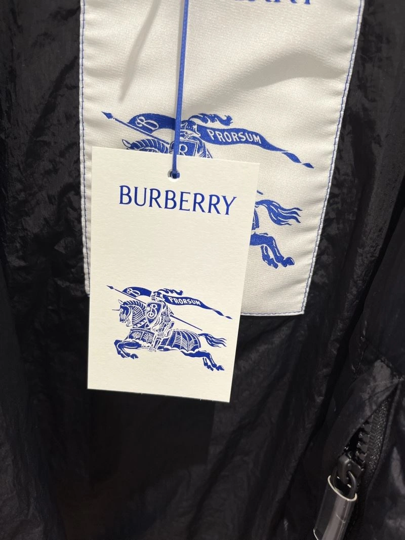 Burberry Outwear Soft 104259