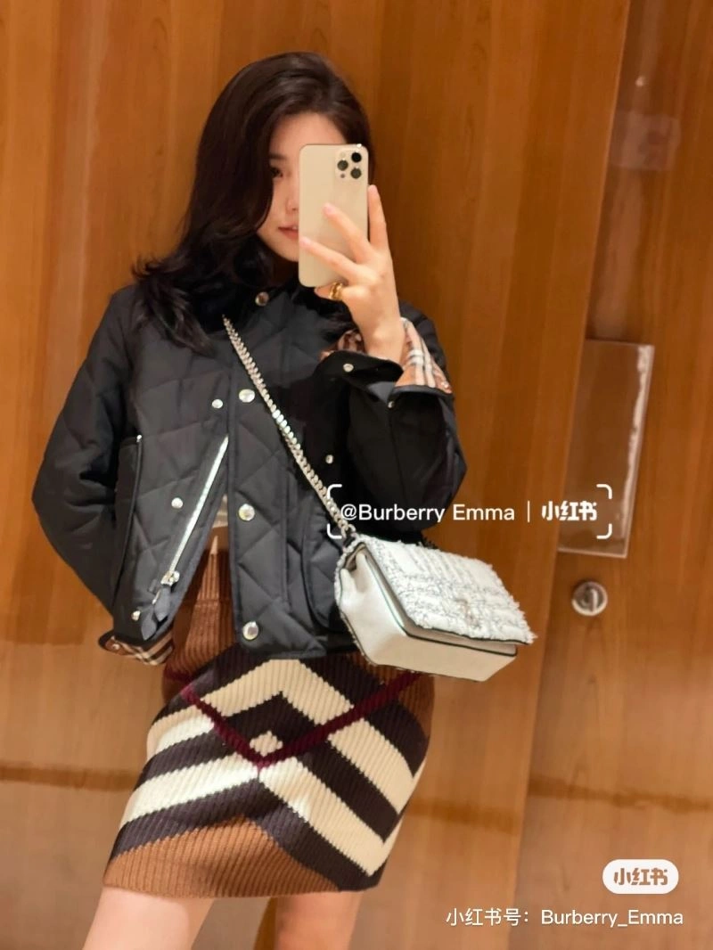 Burberry Outwear Lightweight 104251
