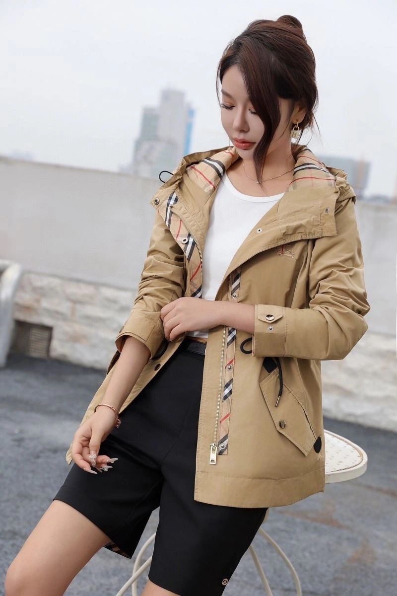 Burberry Outwear Lightweight 104253