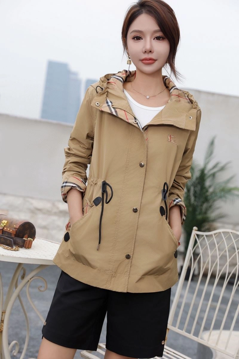 Burberry Outwear Lightweight 104253