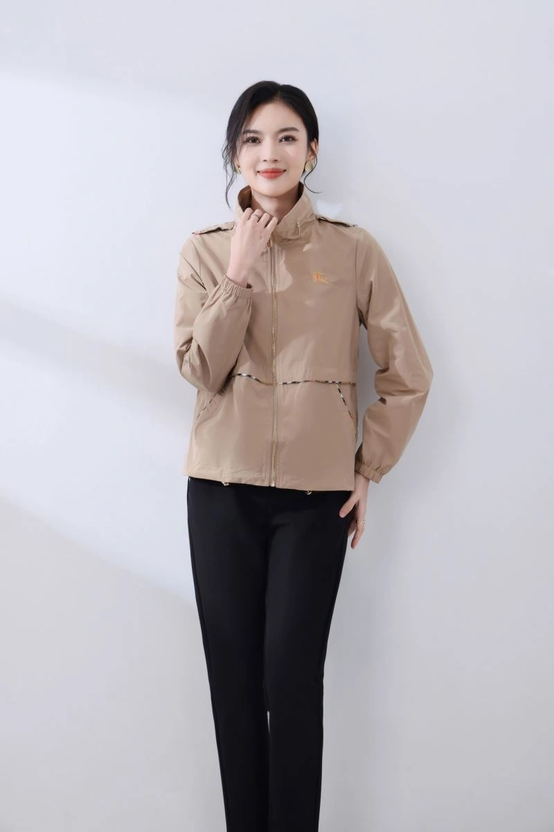 Bright Burberry Outwear 104243