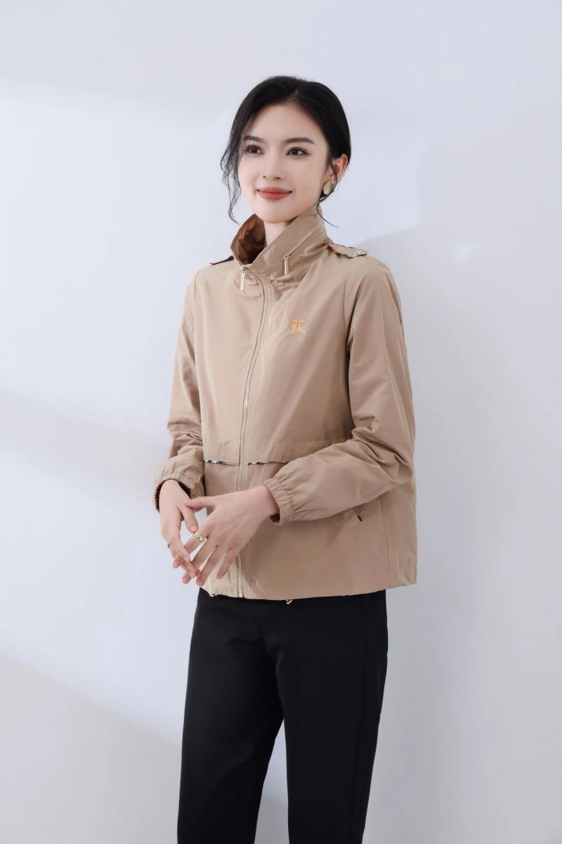 Bright Burberry Outwear 104243