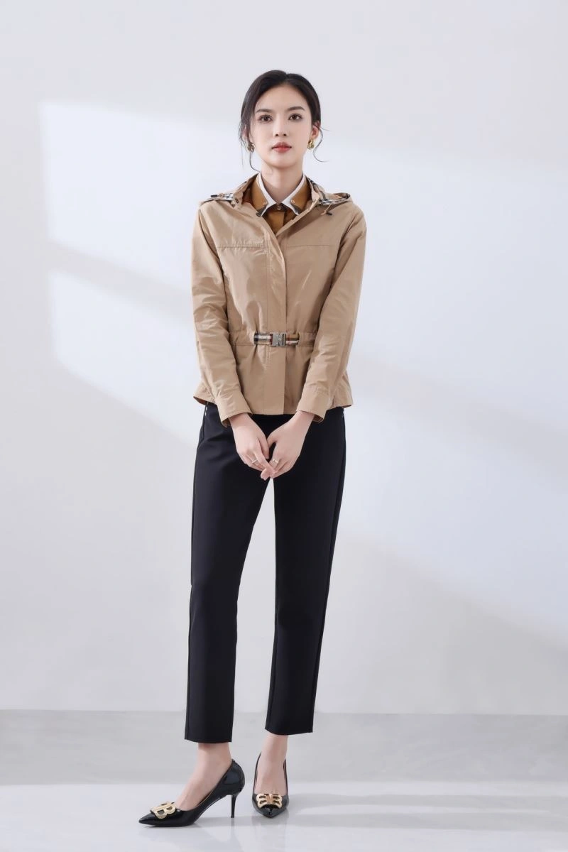 MultiPurpose Burberry Outwear 104291