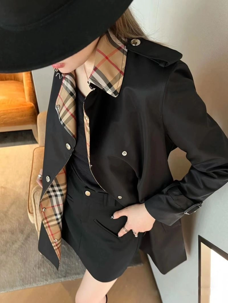 Burberry Outwear Classic 104247