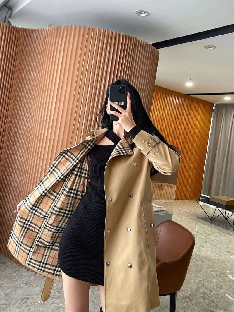 ModernLook Burberry Outwear 104235