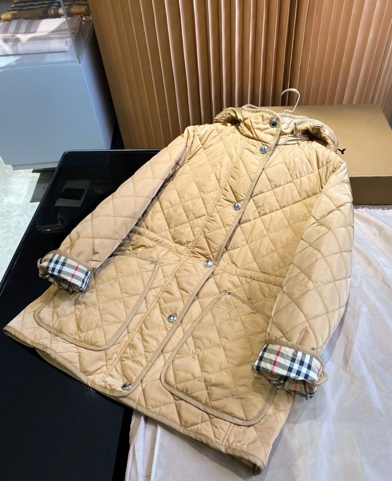 Burberry Outwear GoodFit 104240