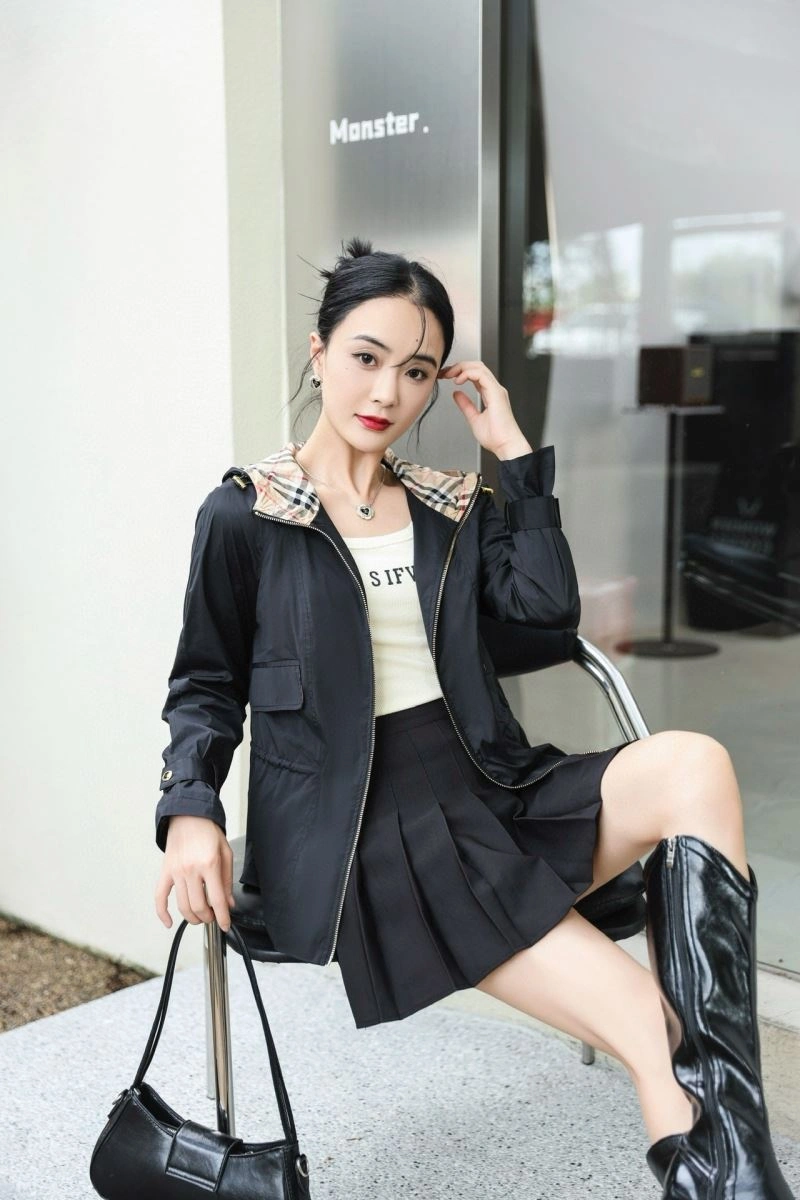 Burberry Outwear Refined 104303