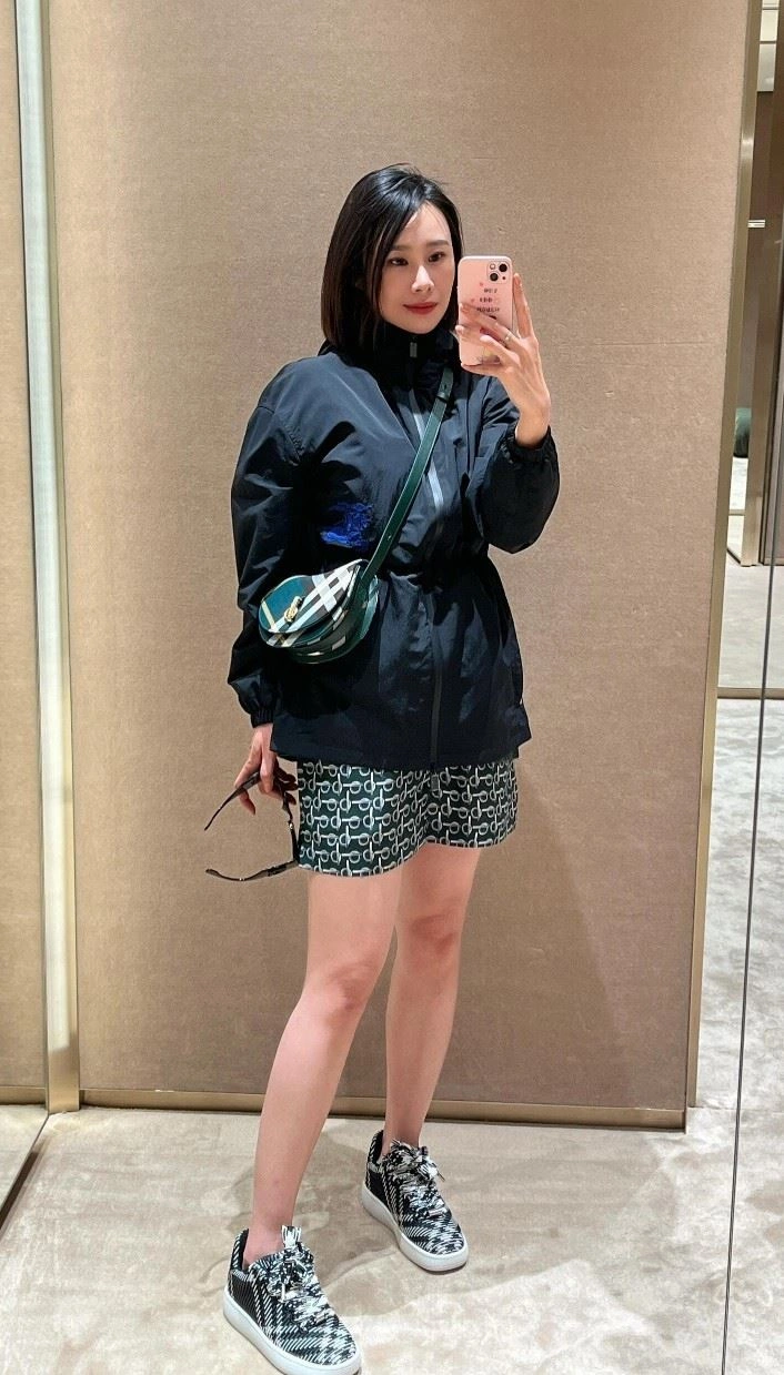 Bright Burberry Outwear 104224