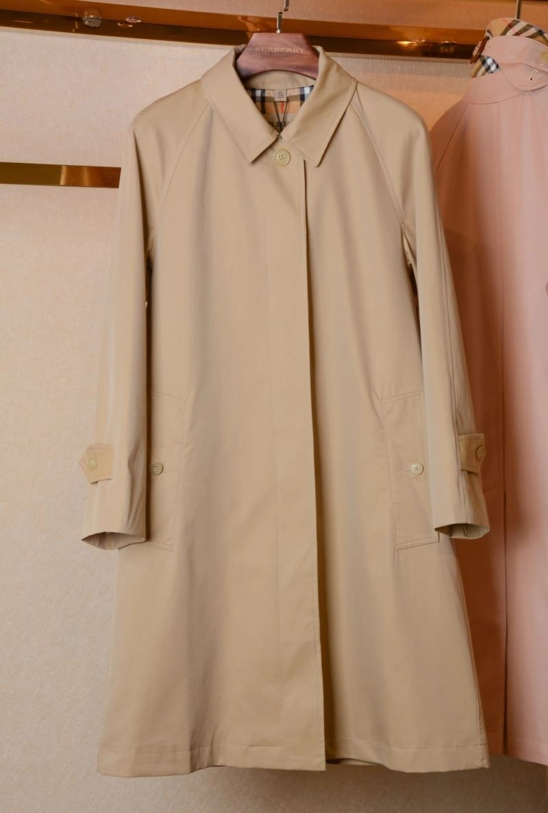 Burberry Outwear Lightweight 104211