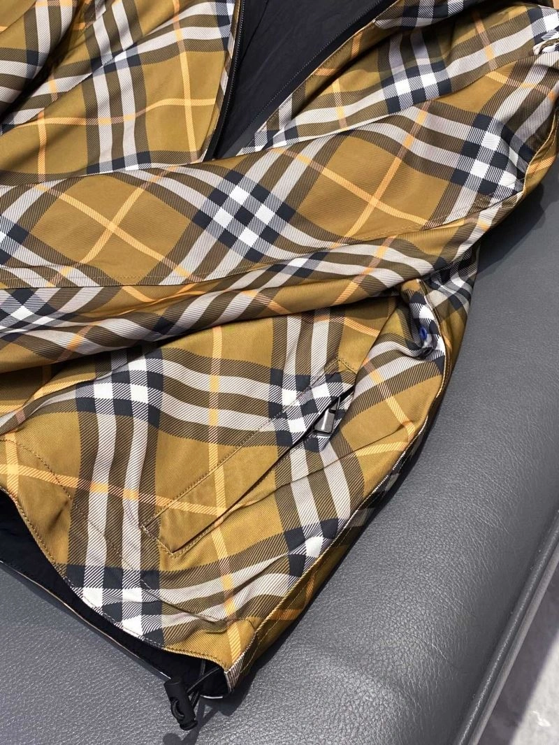 Burberry Outwear Durable 104208