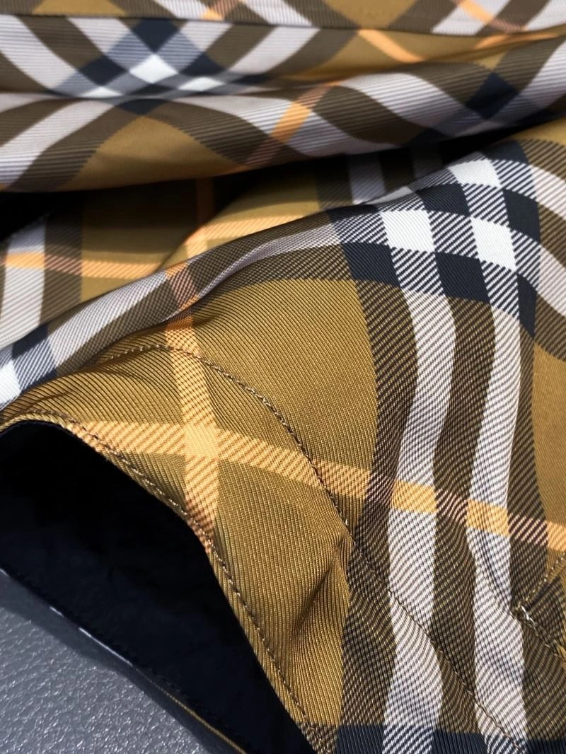 Burberry Outwear Durable 104208