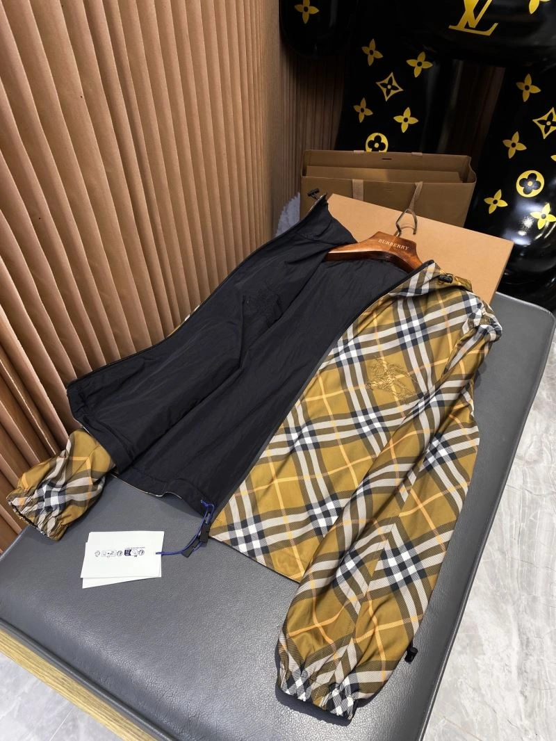 Burberry Outwear Durable 104208