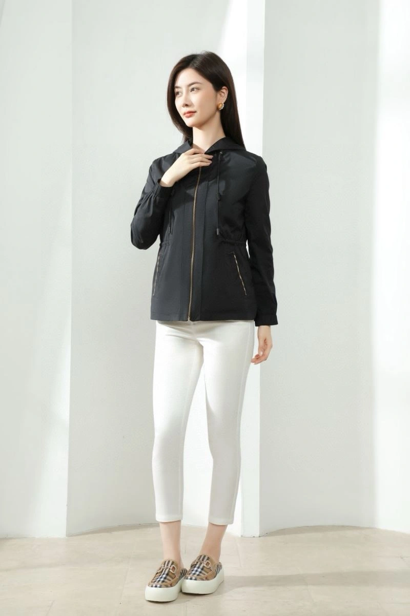 Burberry Outwear MoistureWicking 104250