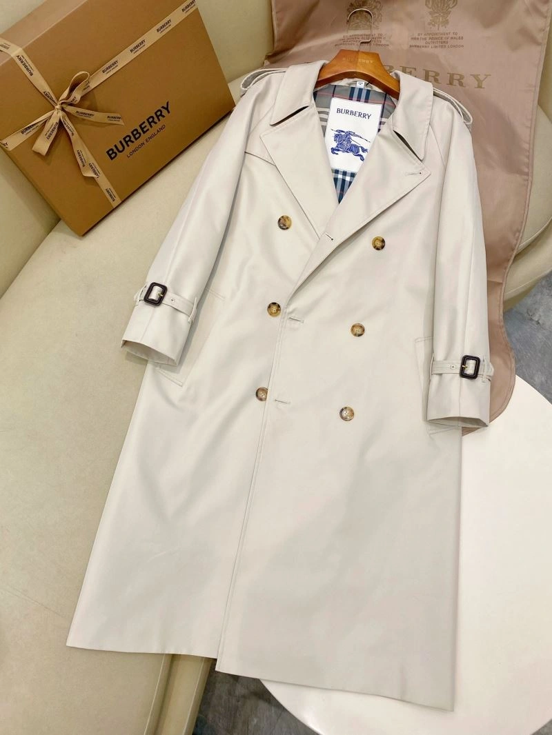 Burberry Outwear Trendsetting 104203