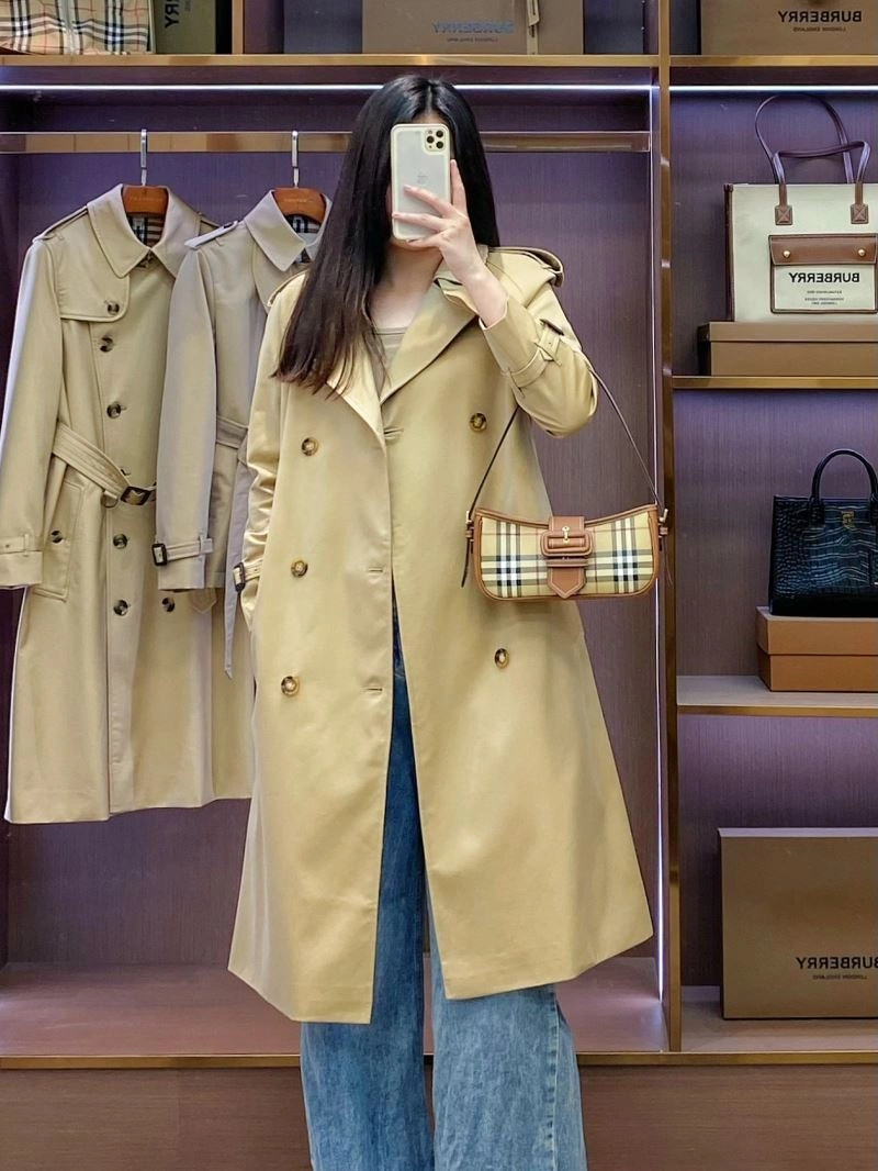 HighQuality Burberry Outwear 104233