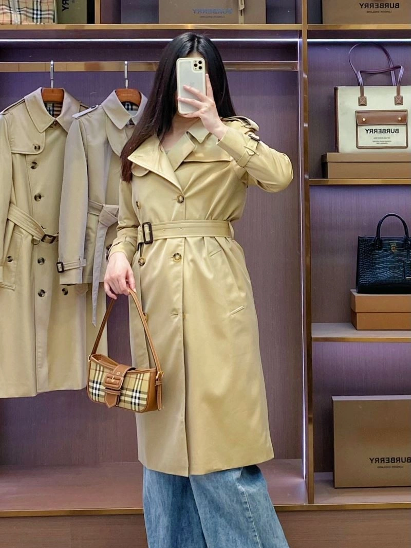 HighQuality Burberry Outwear 104233