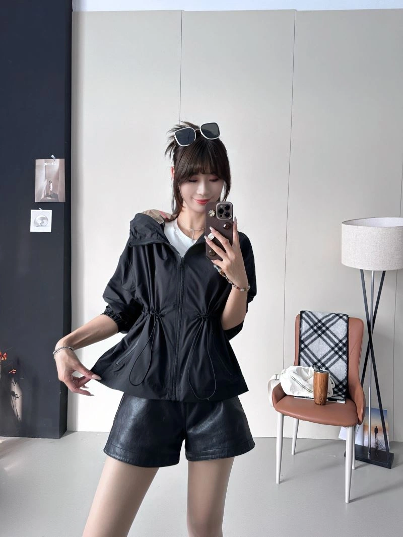 Burberry Outwear EasyMatch 104198