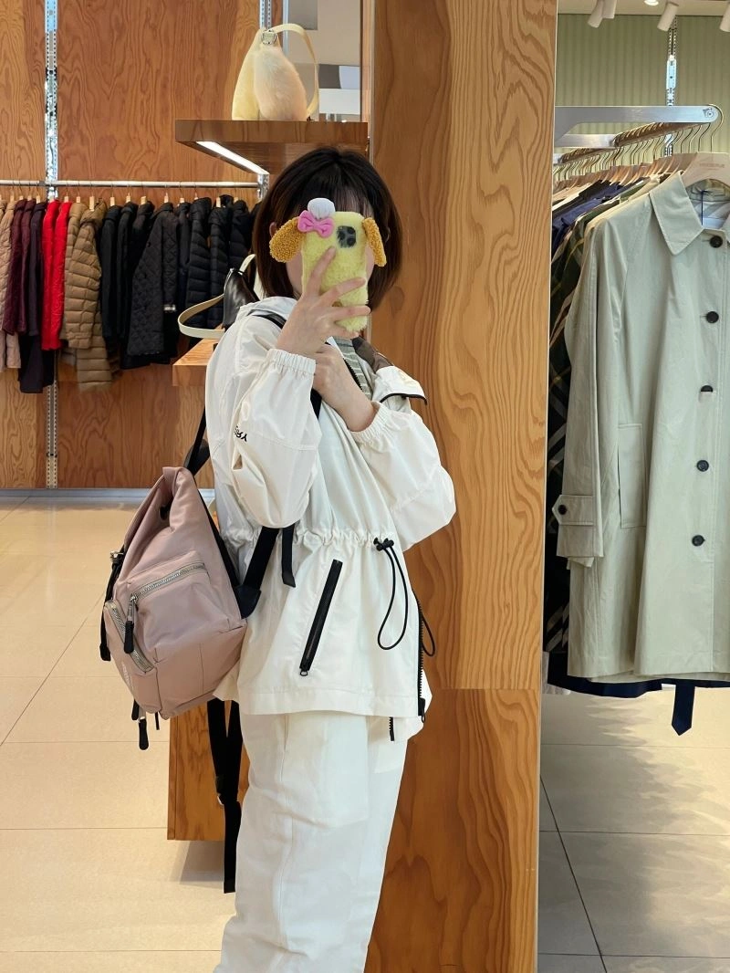 Burberry Outwear GoAnywhere 104231
