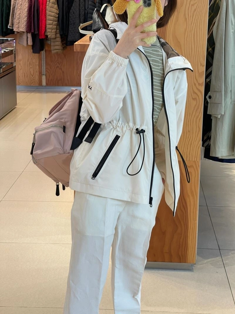 Burberry Outwear GoAnywhere 104231