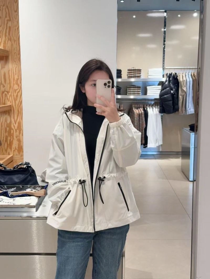 Burberry Outwear GoAnywhere 104231