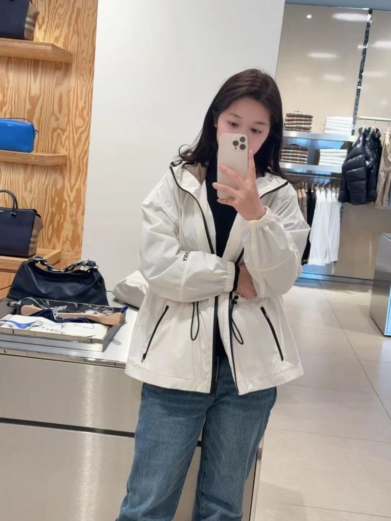 Burberry Outwear GoAnywhere 104231