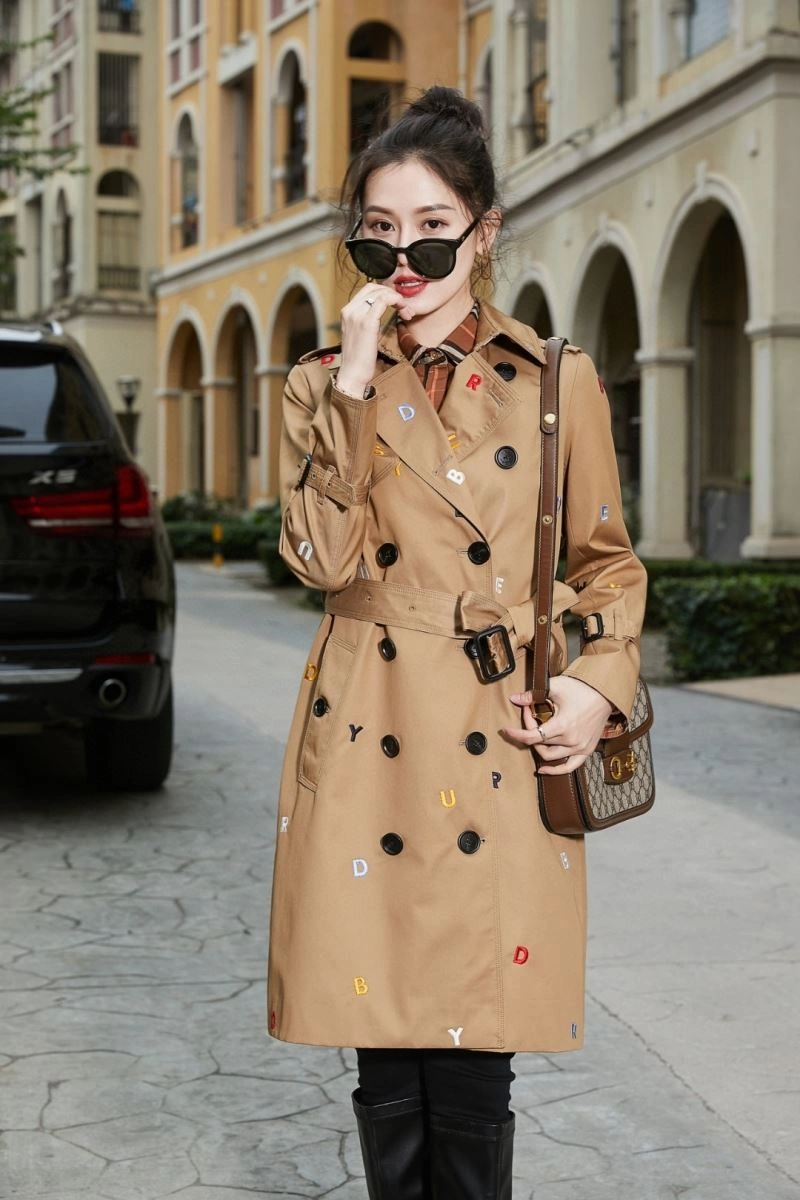 UrbanChic Burberry Outwear 104197