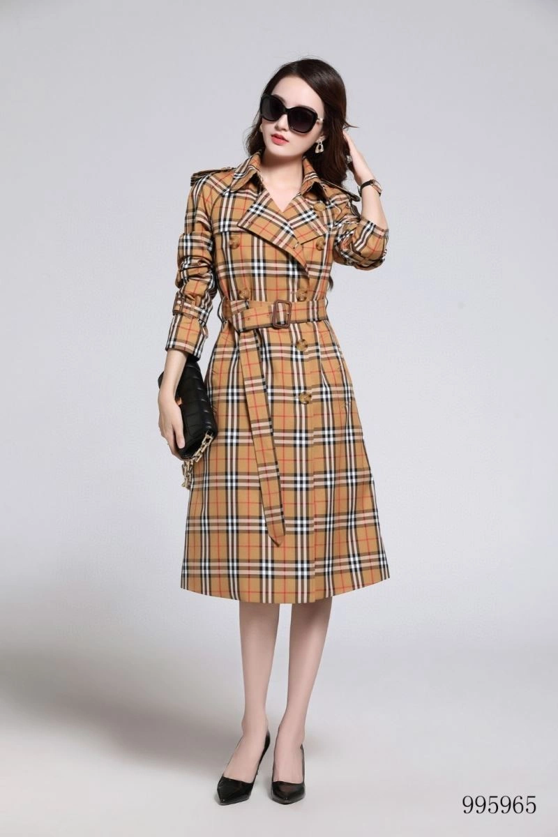 Burberry Outwear Bold 104190