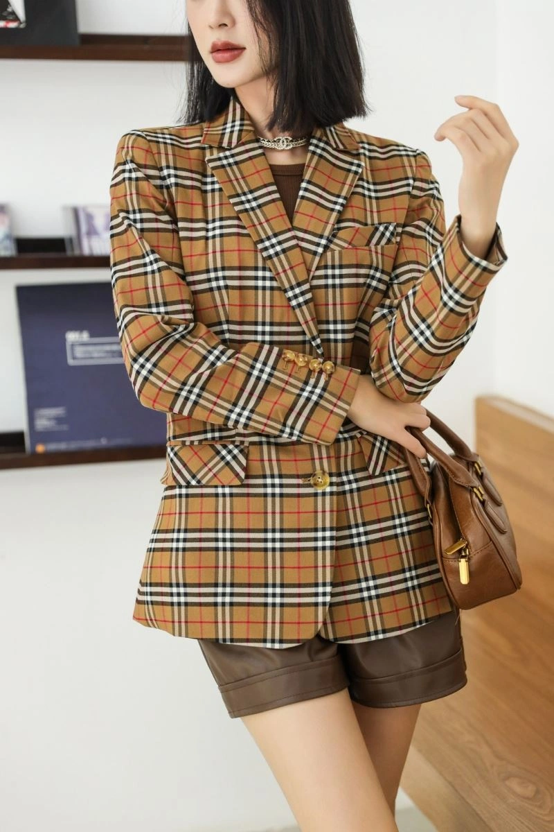 Burberry Outwear StreetReady 104178