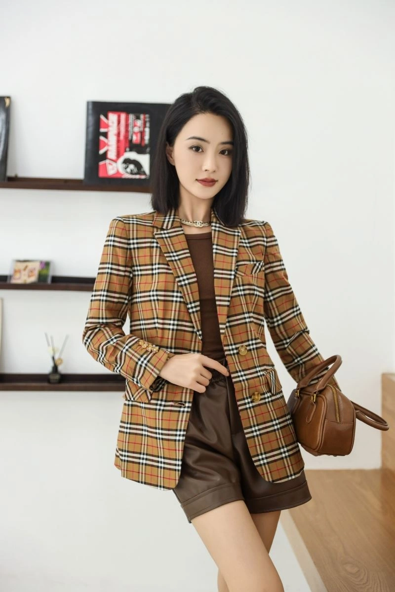 Burberry Outwear StreetReady 104178