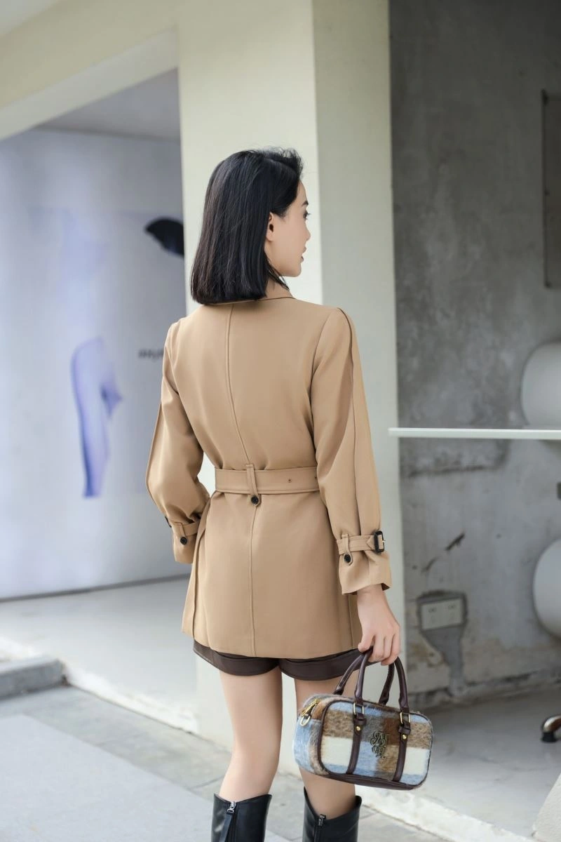 HighQuality Burberry Outwear 104176
