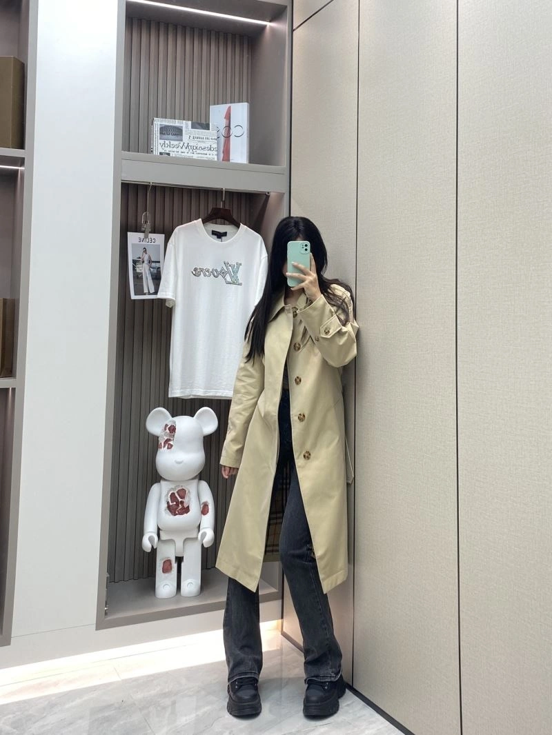 Stylish Burberry Outwear 104183