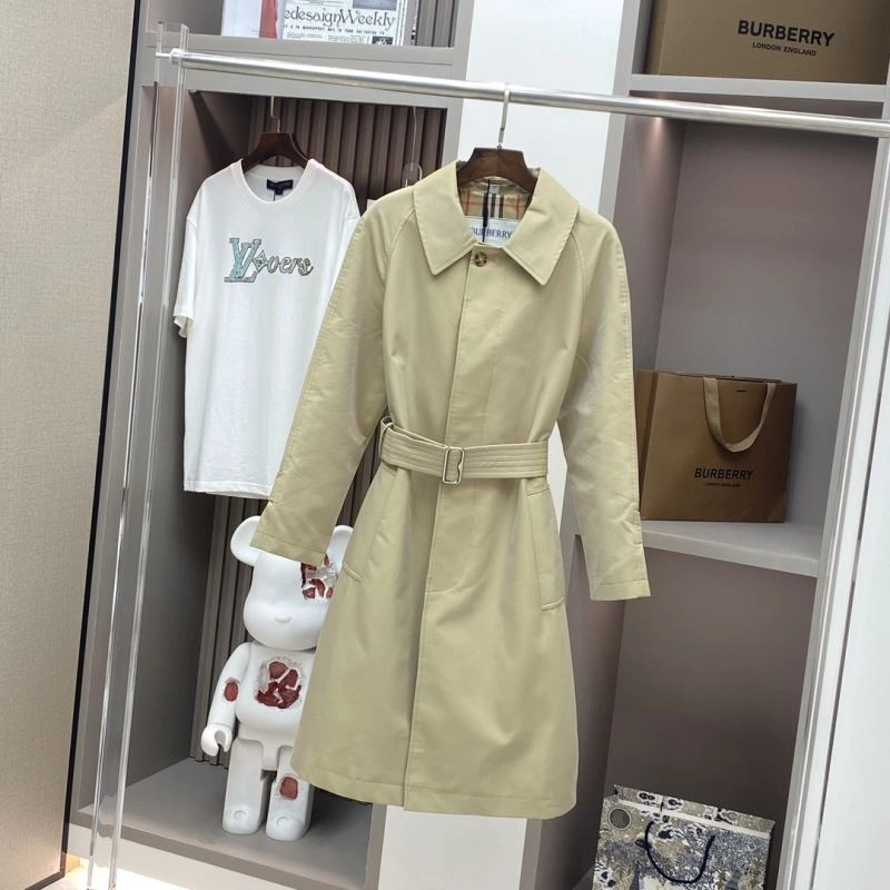 SmoothTexture Burberry Outwear 104187