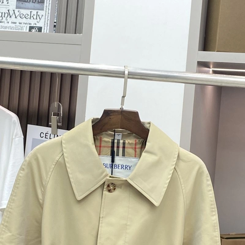 SmoothTexture Burberry Outwear 104187
