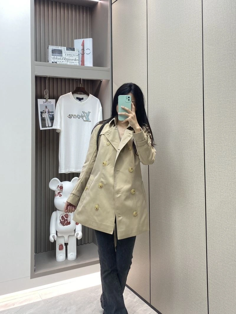 Burberry Outwear FlexibleFit 104189