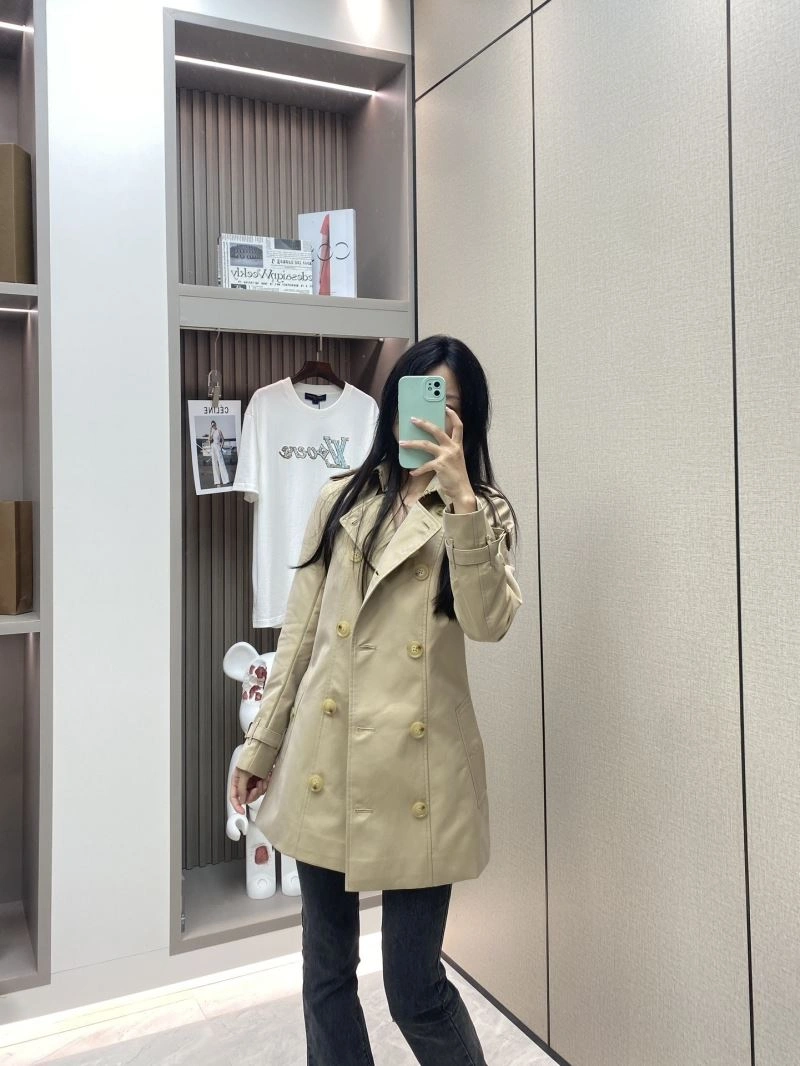 Burberry Outwear FlexibleFit 104189