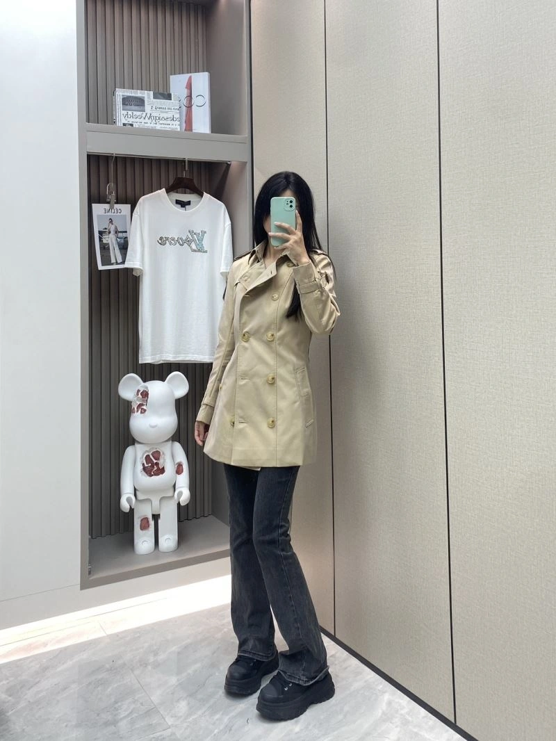 Burberry Outwear FlexibleFit 104189