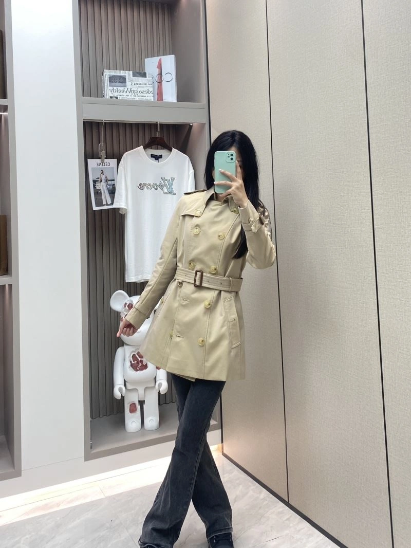 Burberry Outwear FlexibleFit 104189