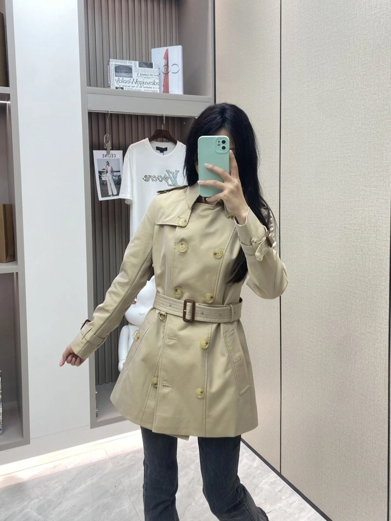 Burberry Outwear FlexibleFit 104189