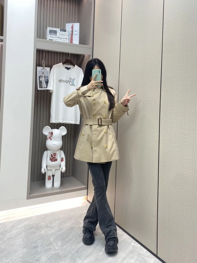 Burberry Outwear FlexibleFit 104189