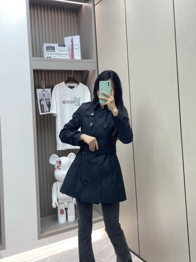 Burberry Outwear Resilient 104177