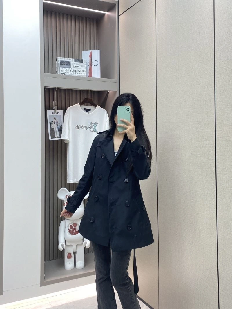 Burberry Outwear Resilient 104177
