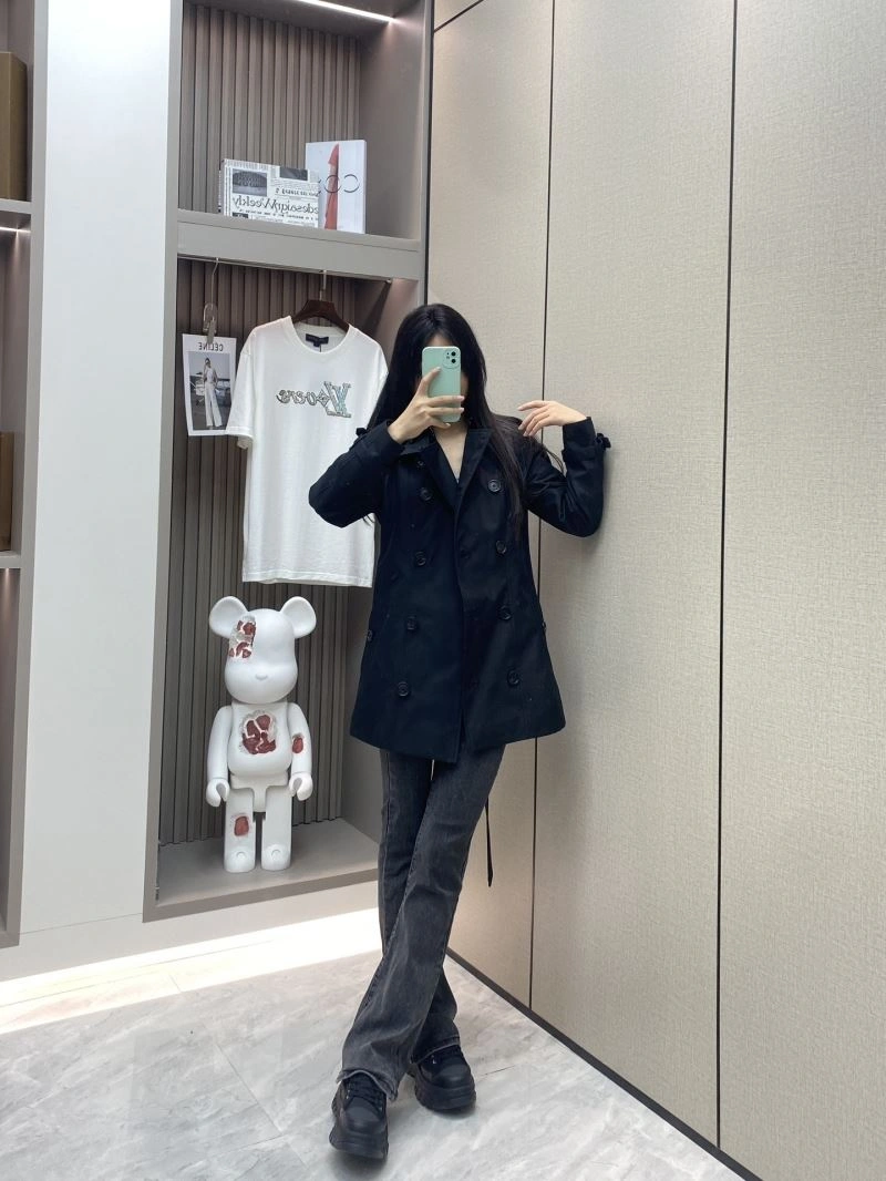 Burberry Outwear Resilient 104177