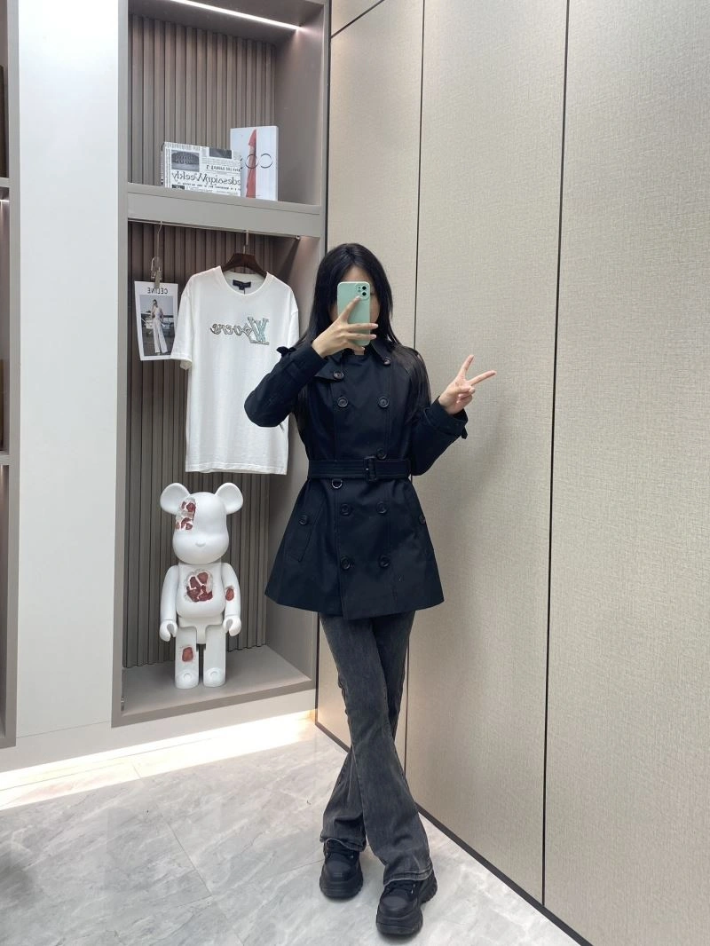 Burberry Outwear Resilient 104177